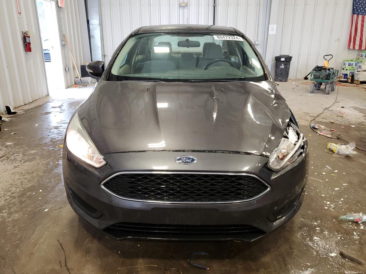 2015 FORD FOCUS SE photo 9