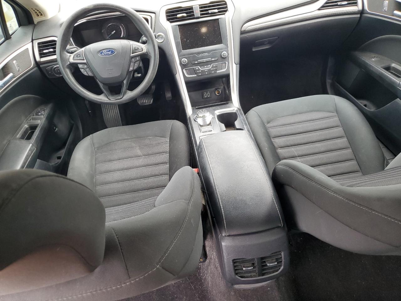 2019 FORD FUSION SE photo 8