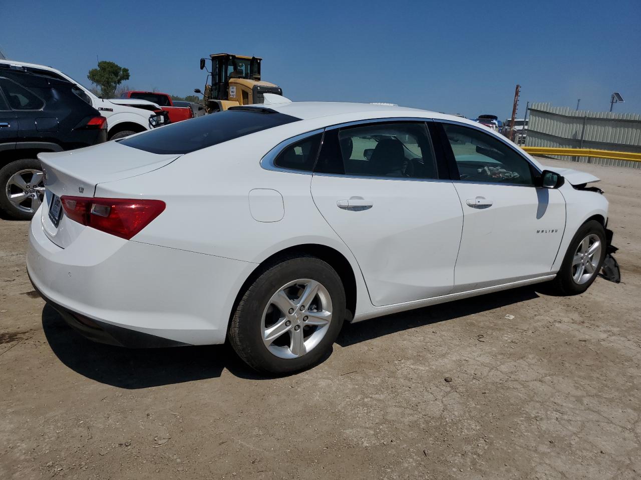 2024 CHEVROLET MALIBU LT photo 3
