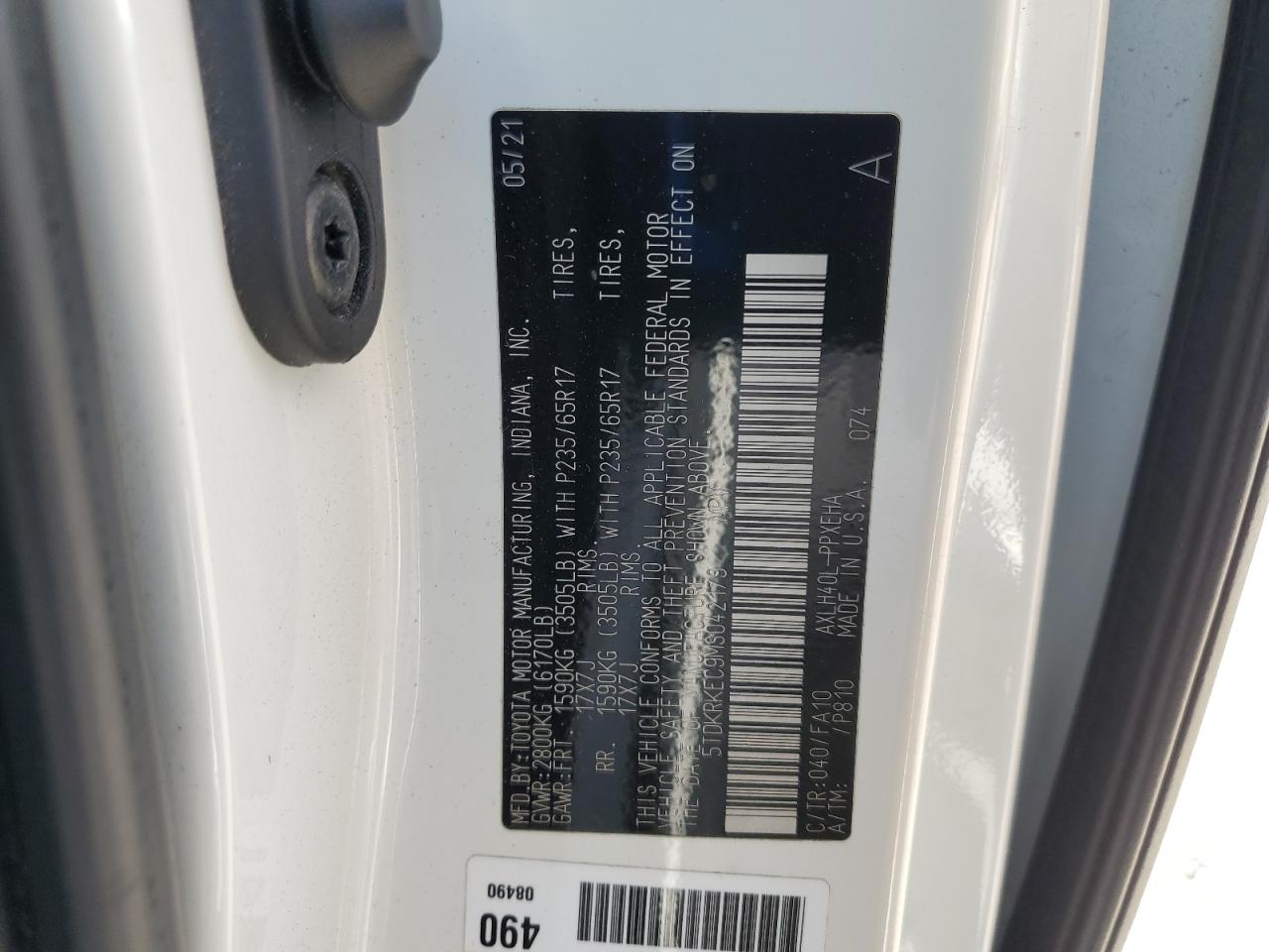 2021 TOYOTA SIENNA LE photo 13