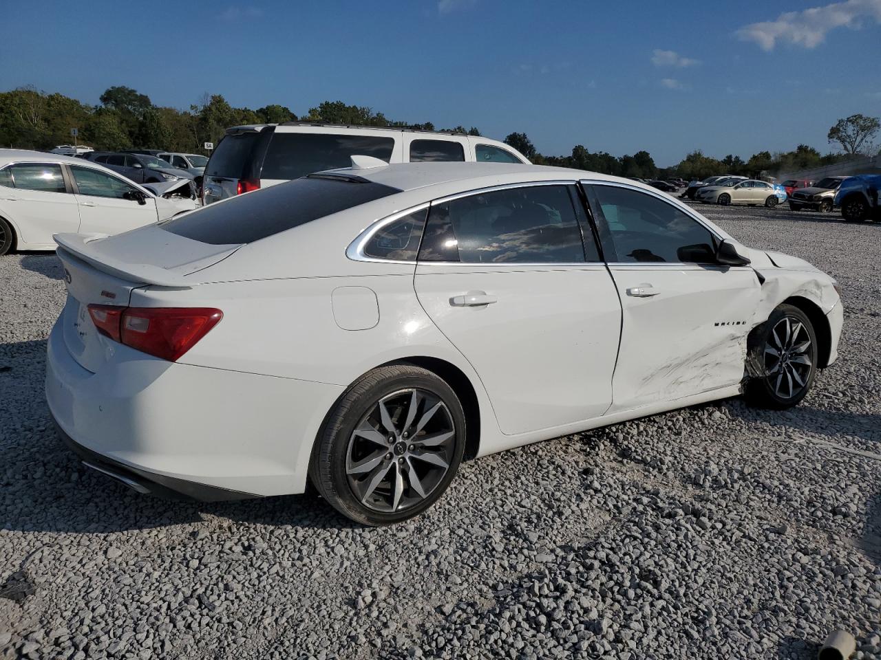2022 CHEVROLET MALIBU RS photo 5