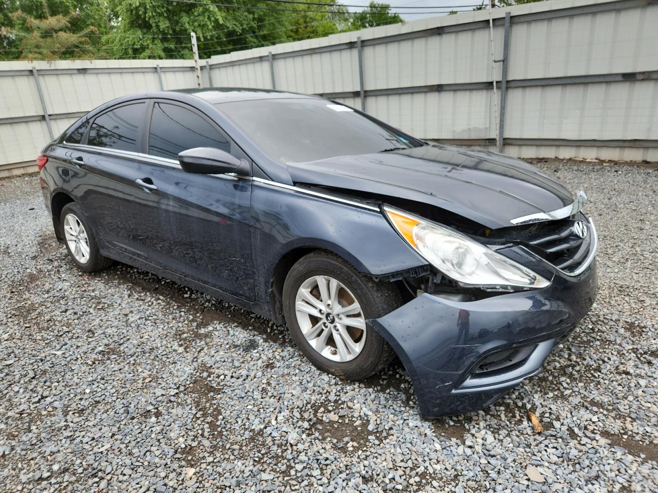 2013 HYUNDAI SONATA photo 4