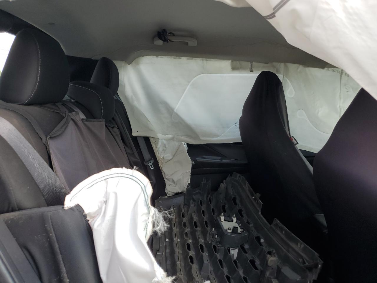 2021 NISSAN KICKS S photo 10