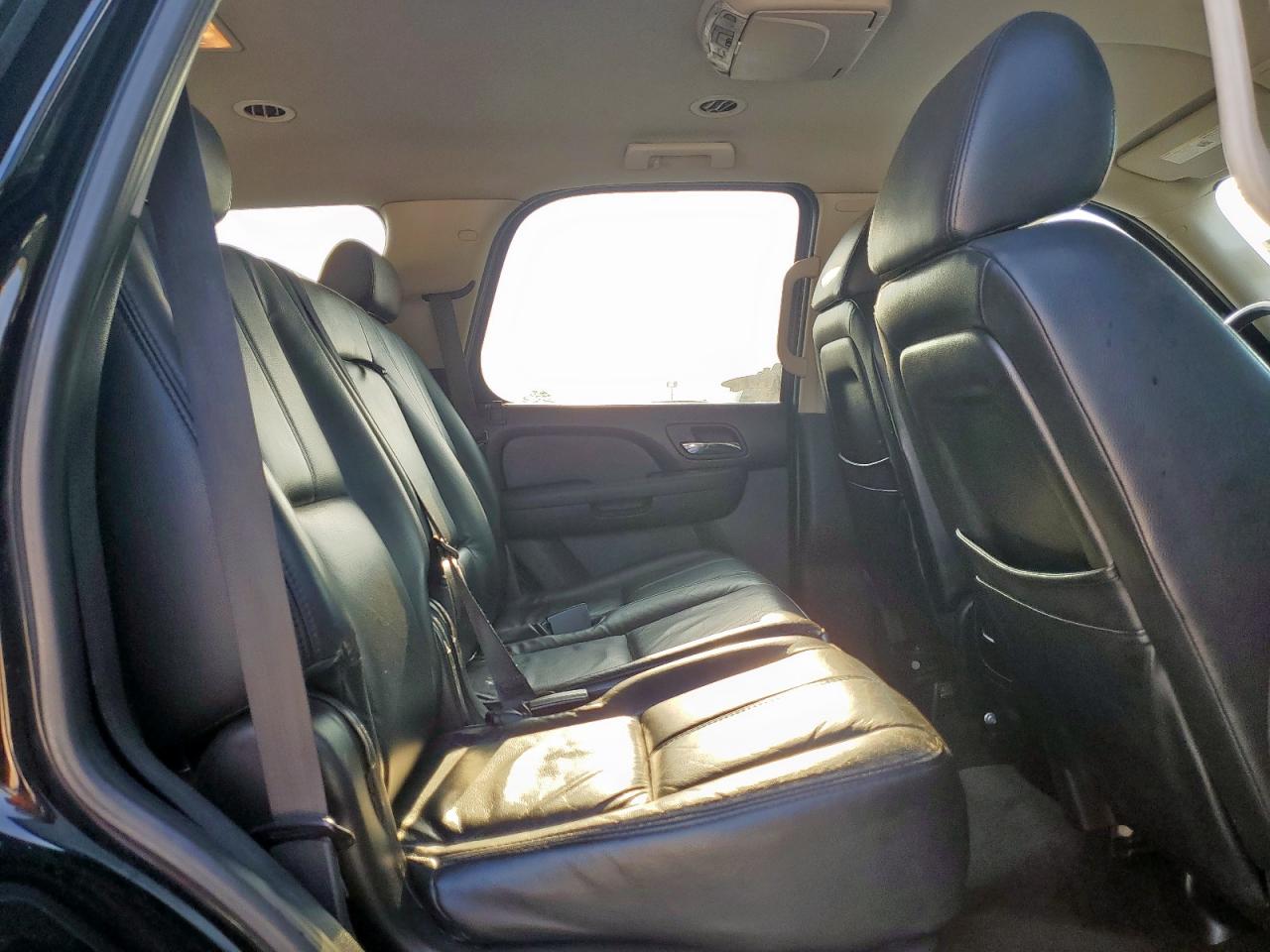 2007 CHEVROLET TAHOE C1500 photo 21