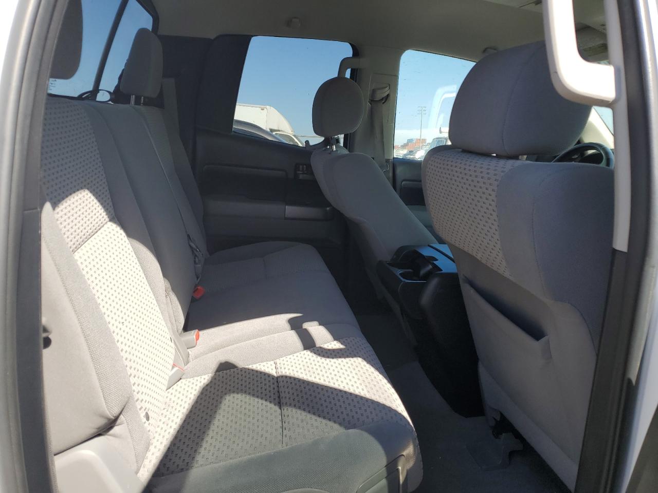 2010 TOYOTA TUNDRA DOUBLE CAB SR5 photo 28