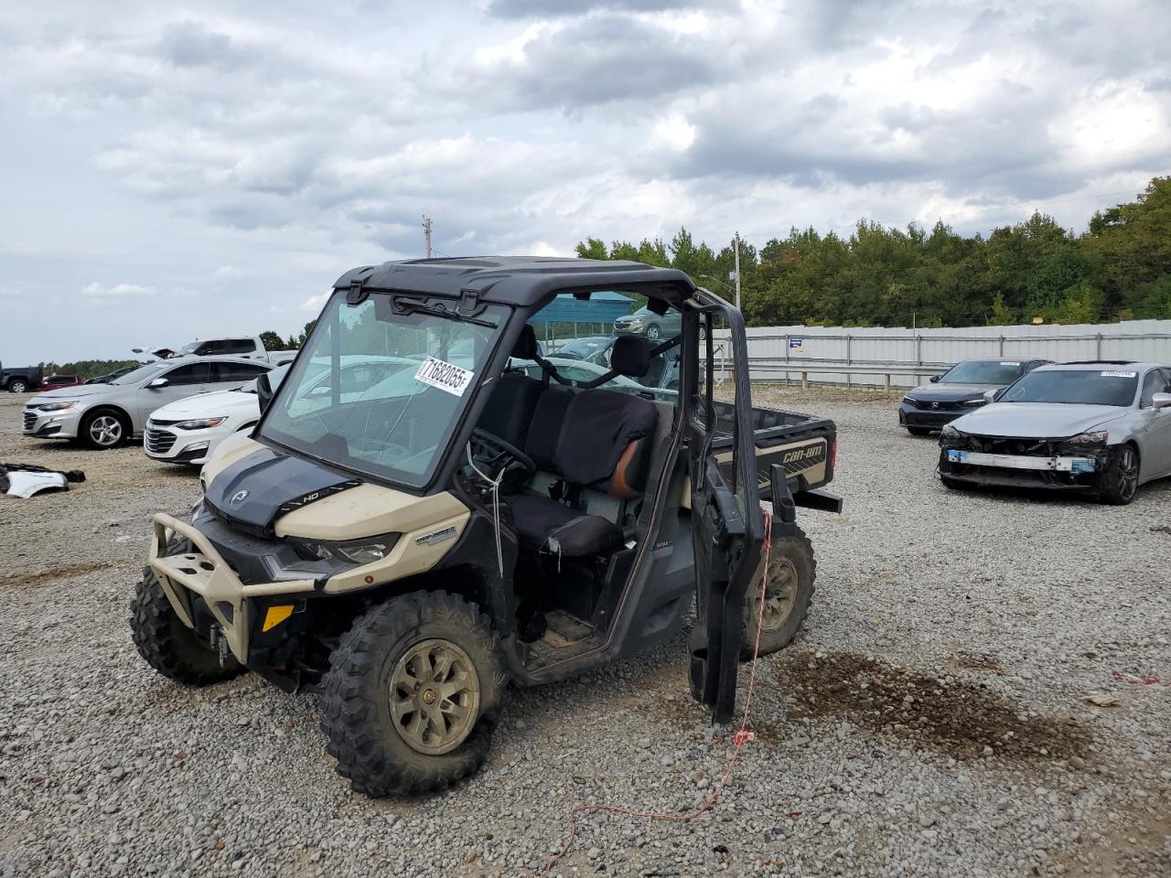 2023 CAN-AM DEFENDER photo 3
