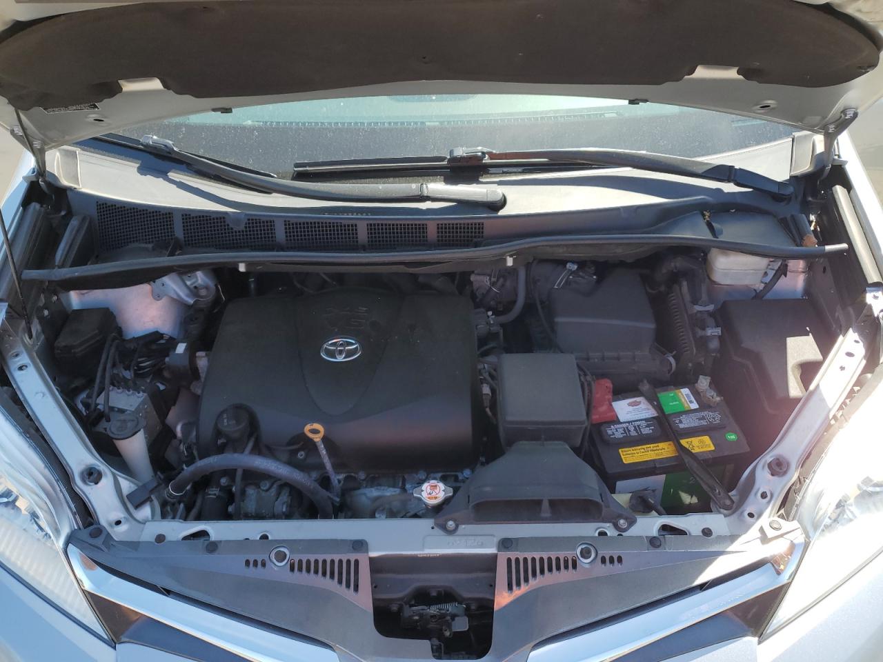 2020 TOYOTA SIENNA XLE 8-PASSENGER photo 34