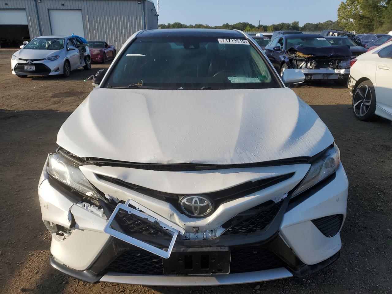 2018 TOYOTA CAMRY XSE photo 5