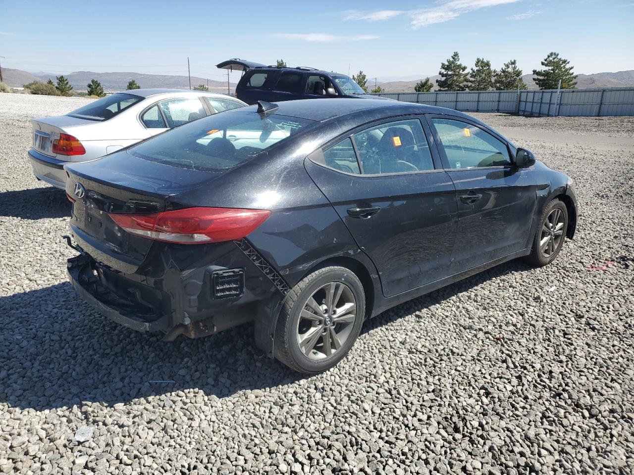 2017 HYUNDAI ELANTRA SE photo 5