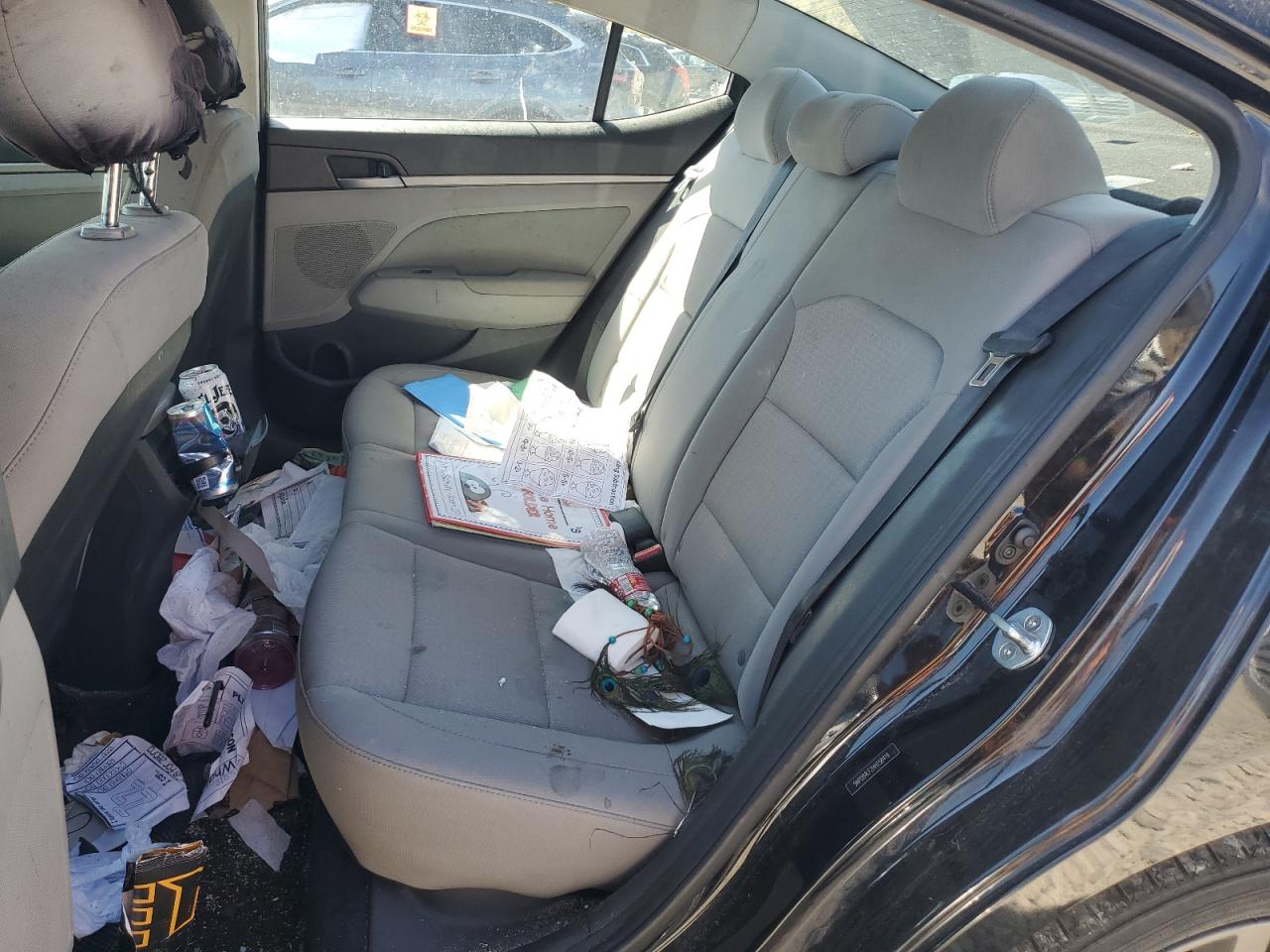 2017 HYUNDAI ELANTRA SE photo 19