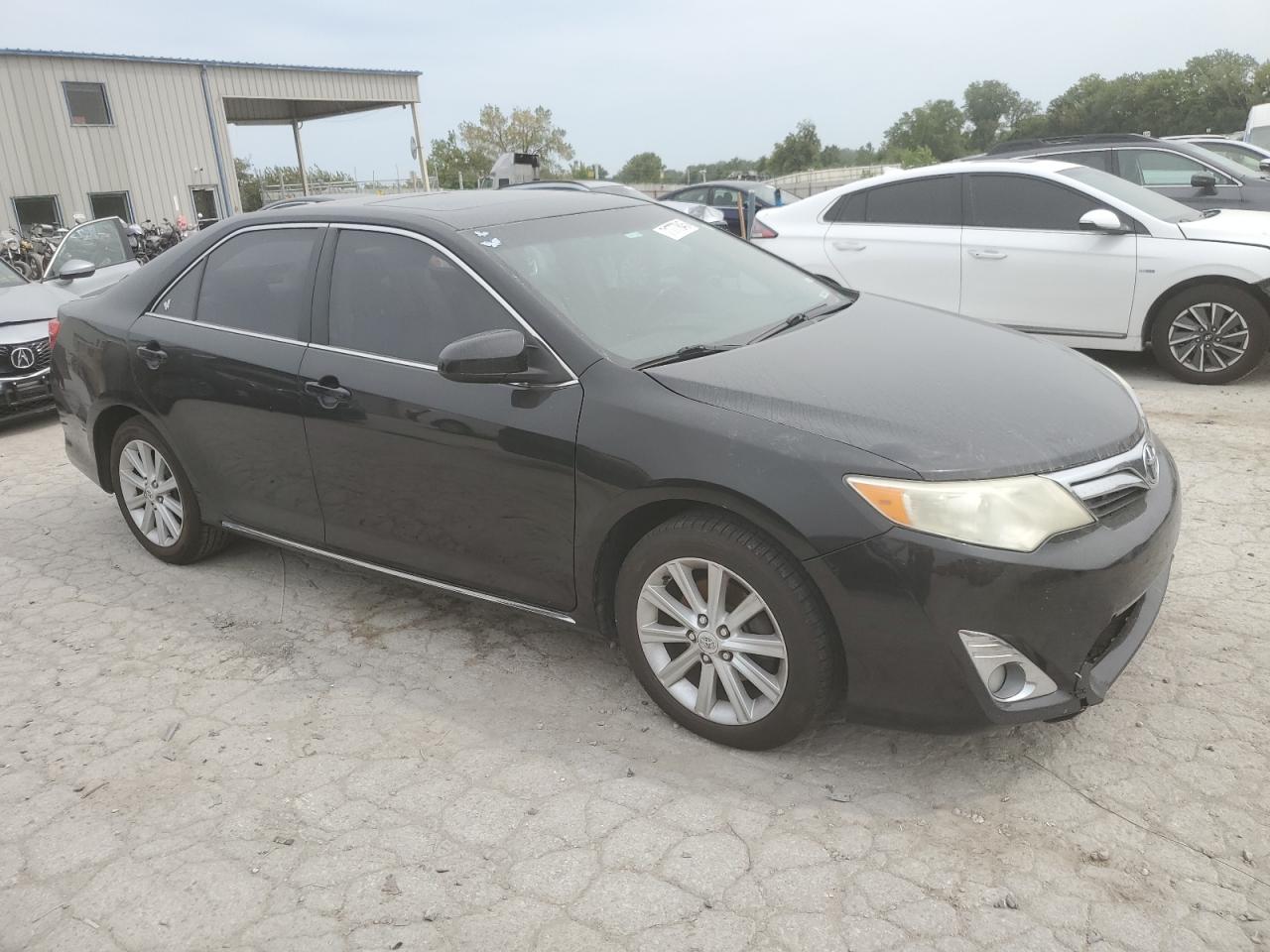 2012 TOYOTA CAMRY photo 4