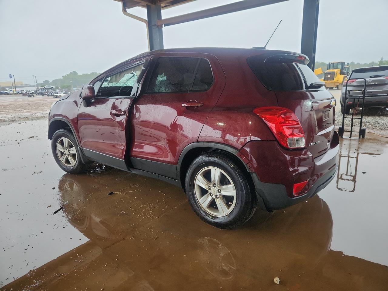 2017 CHEVROLET TRAX LS photo 3