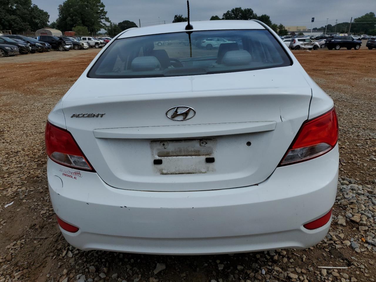 2017 HYUNDAI ACCENT SE photo 6