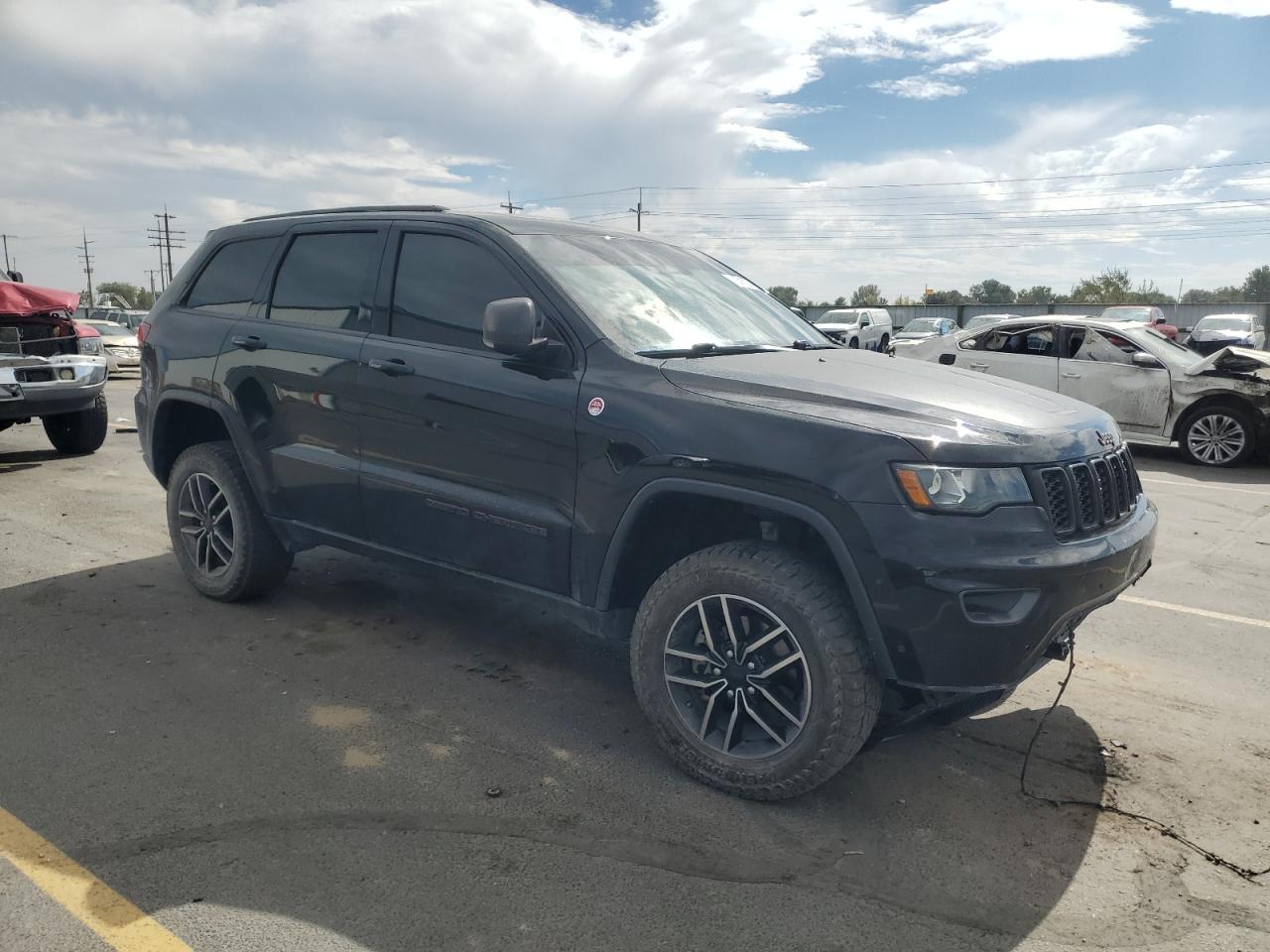 2019 JEEP GRAND CHEROKEE TRAILHAWK photo 4