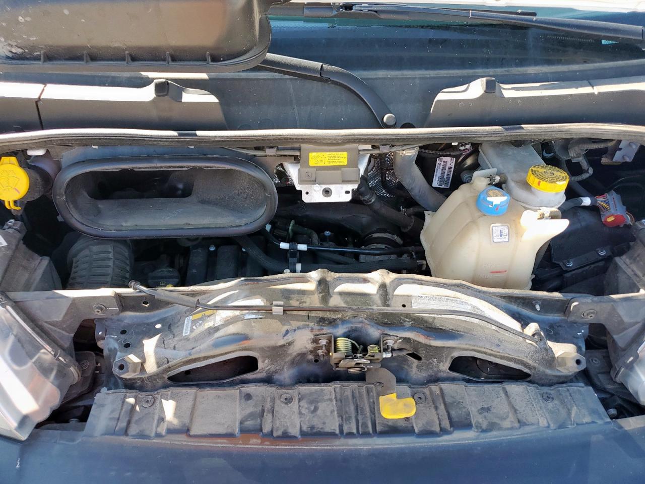 2025 RAM PROMASTER 2500 DELIVERY VAN photo 19