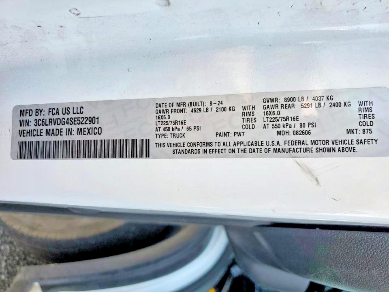2025 RAM PROMASTER 2500 DELIVERY VAN photo 28