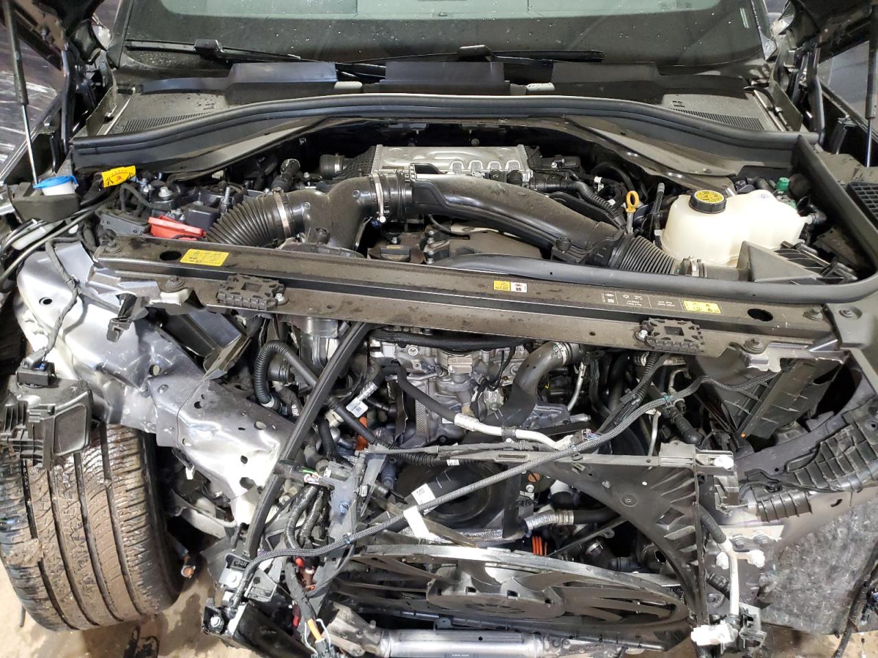 2025 LAND ROVER RANGE ROVER SE photo 12