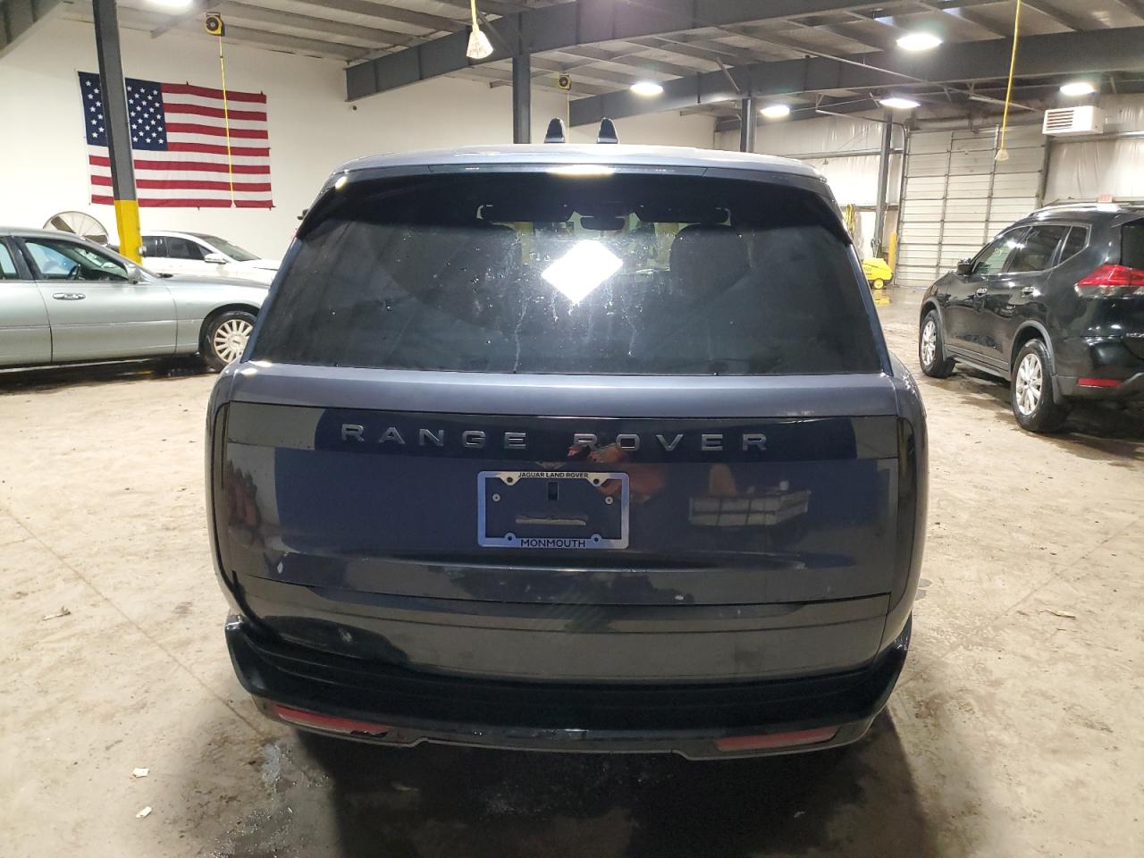2025 LAND ROVER RANGE ROVER SE photo 6