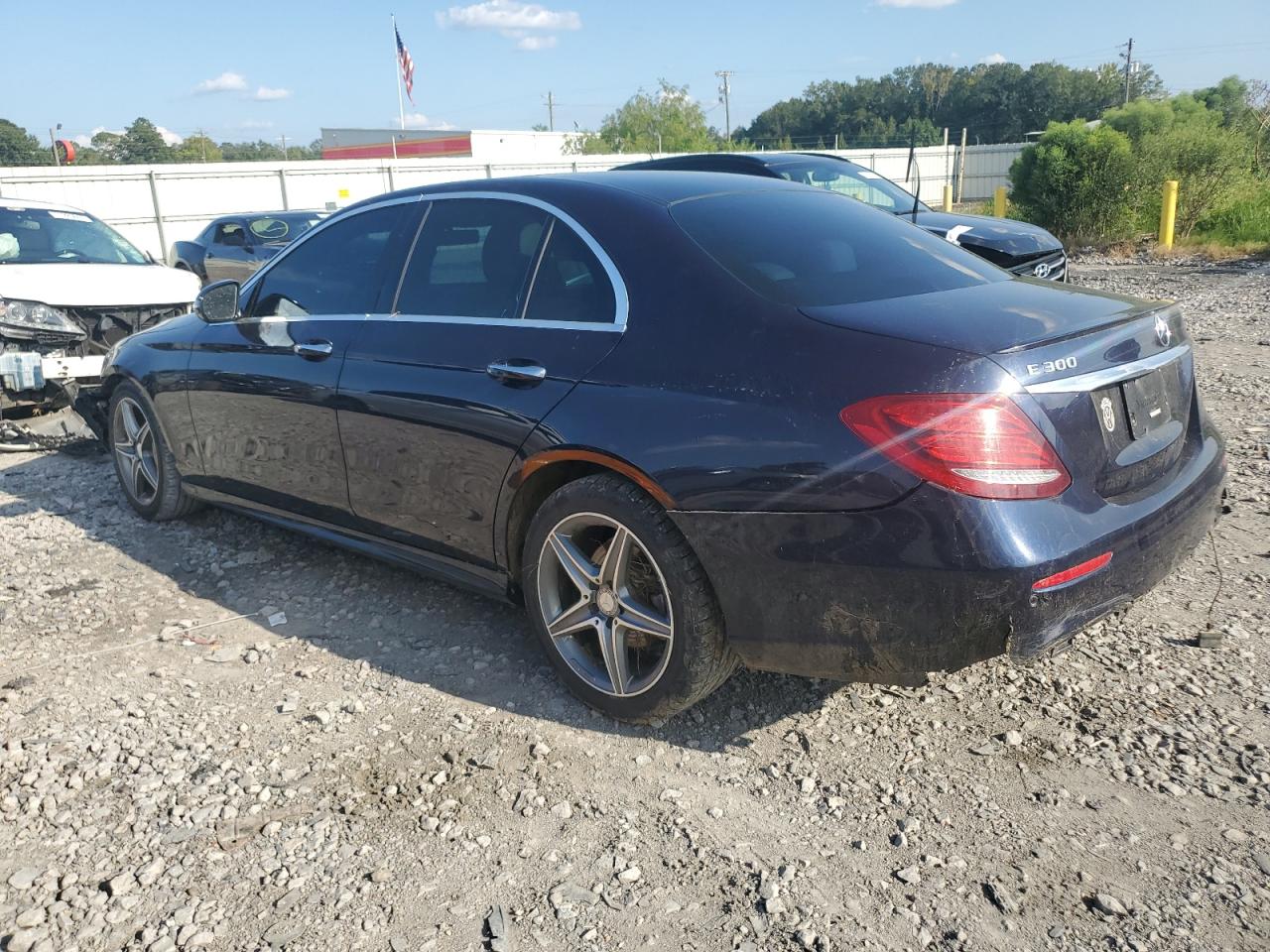 2017 MERCEDES-BENZ E 300 photo 2