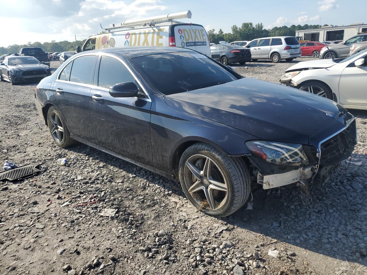 2017 MERCEDES-BENZ E 300 photo 4