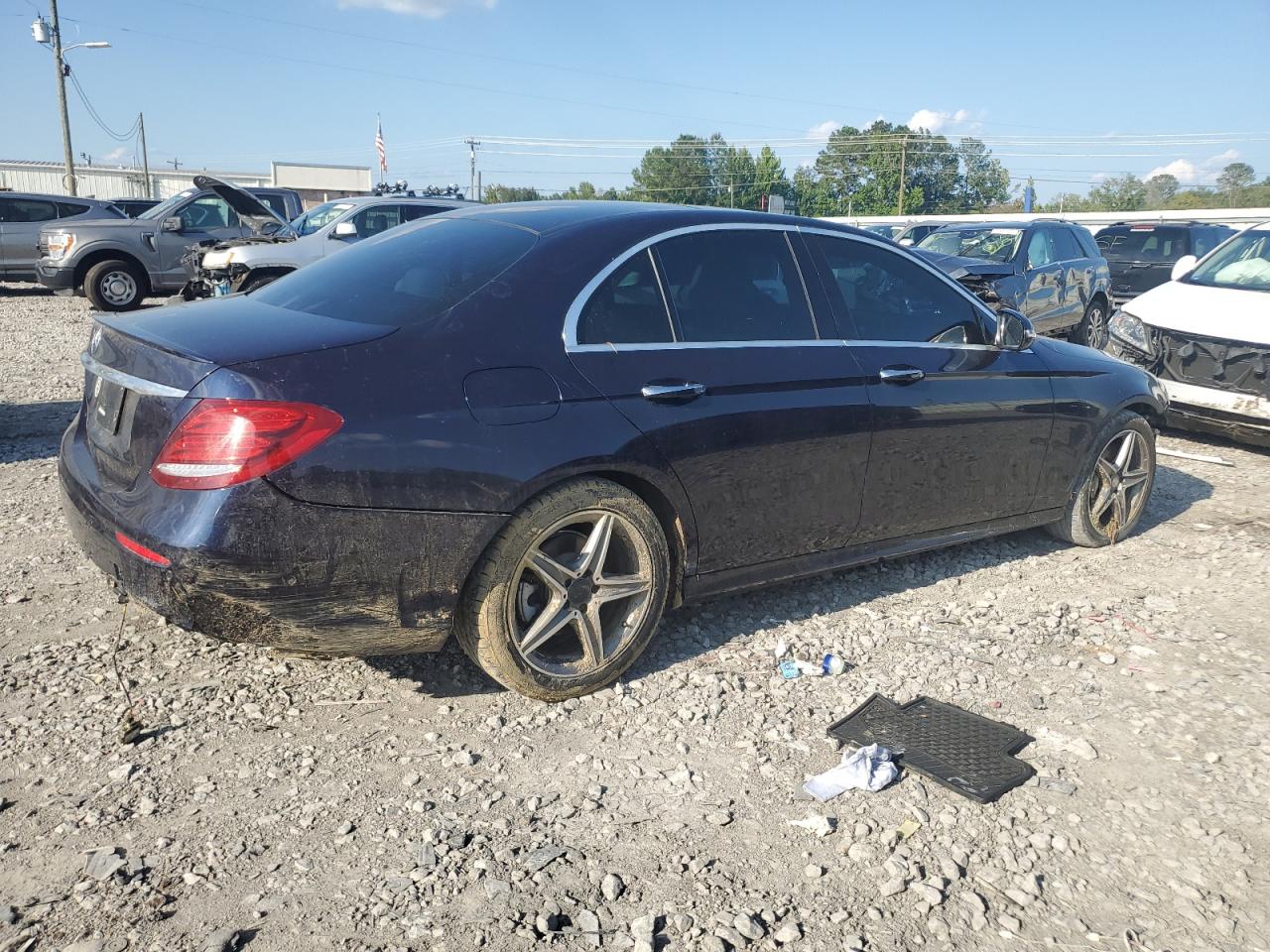 2017 MERCEDES-BENZ E 300 photo 3