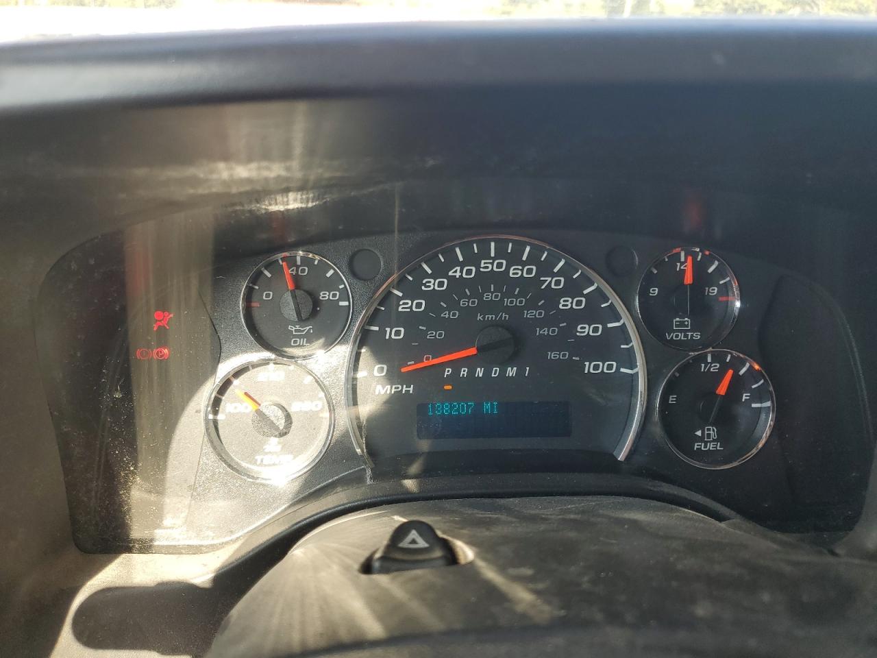 2012 GMC SAVANA G2500 photo 17