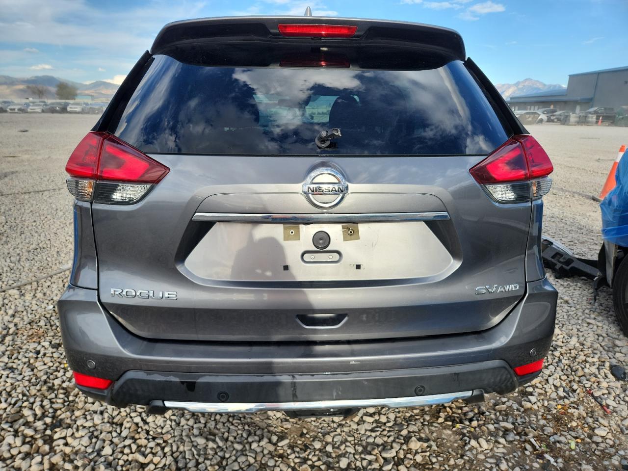 2020 NISSAN ROGUE photo 11