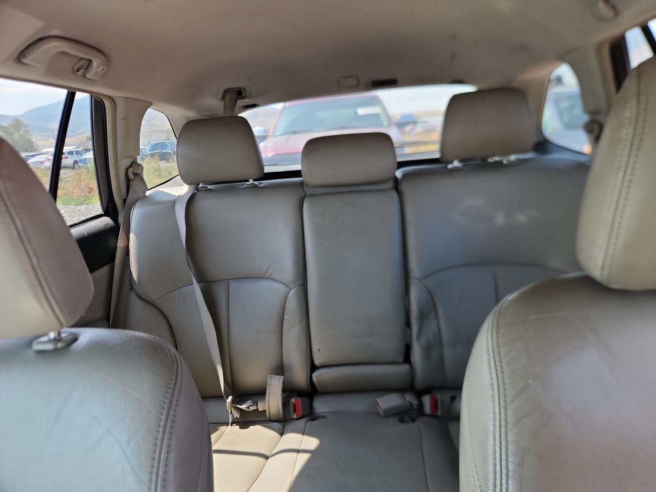 2010 SUBARU OUTBACK 2.5I PREMIUM photo 10