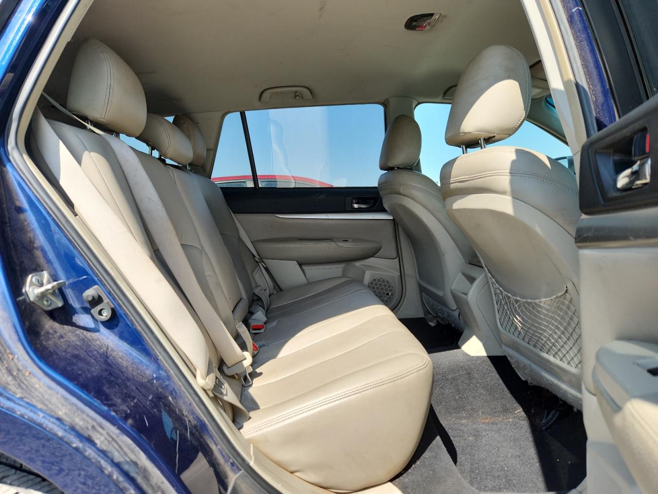 2010 SUBARU OUTBACK 2.5I PREMIUM photo 11