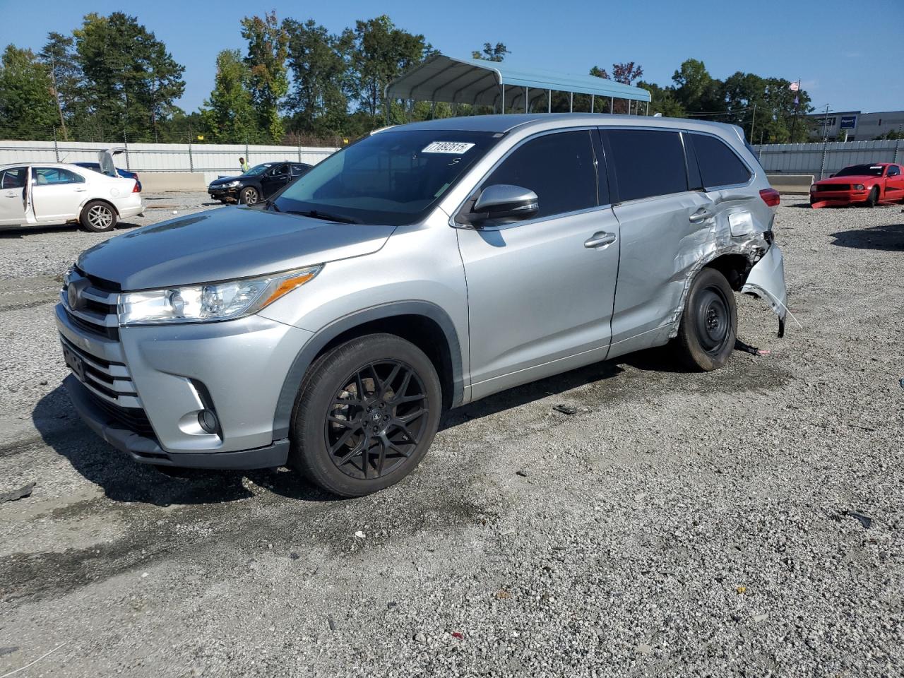 2017 TOYOTA HIGHLANDER