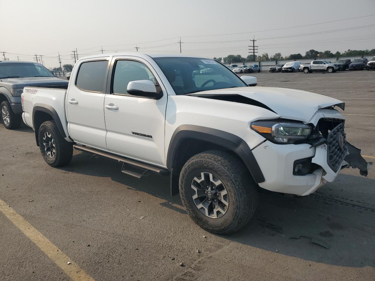 2022 TOYOTA TACOMA photo 4