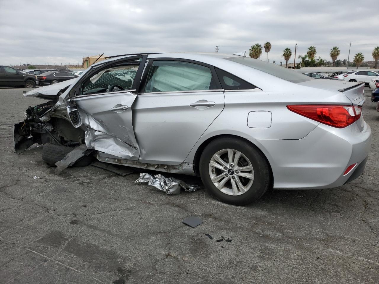 2014 HYUNDAI SONATA GLS photo 3