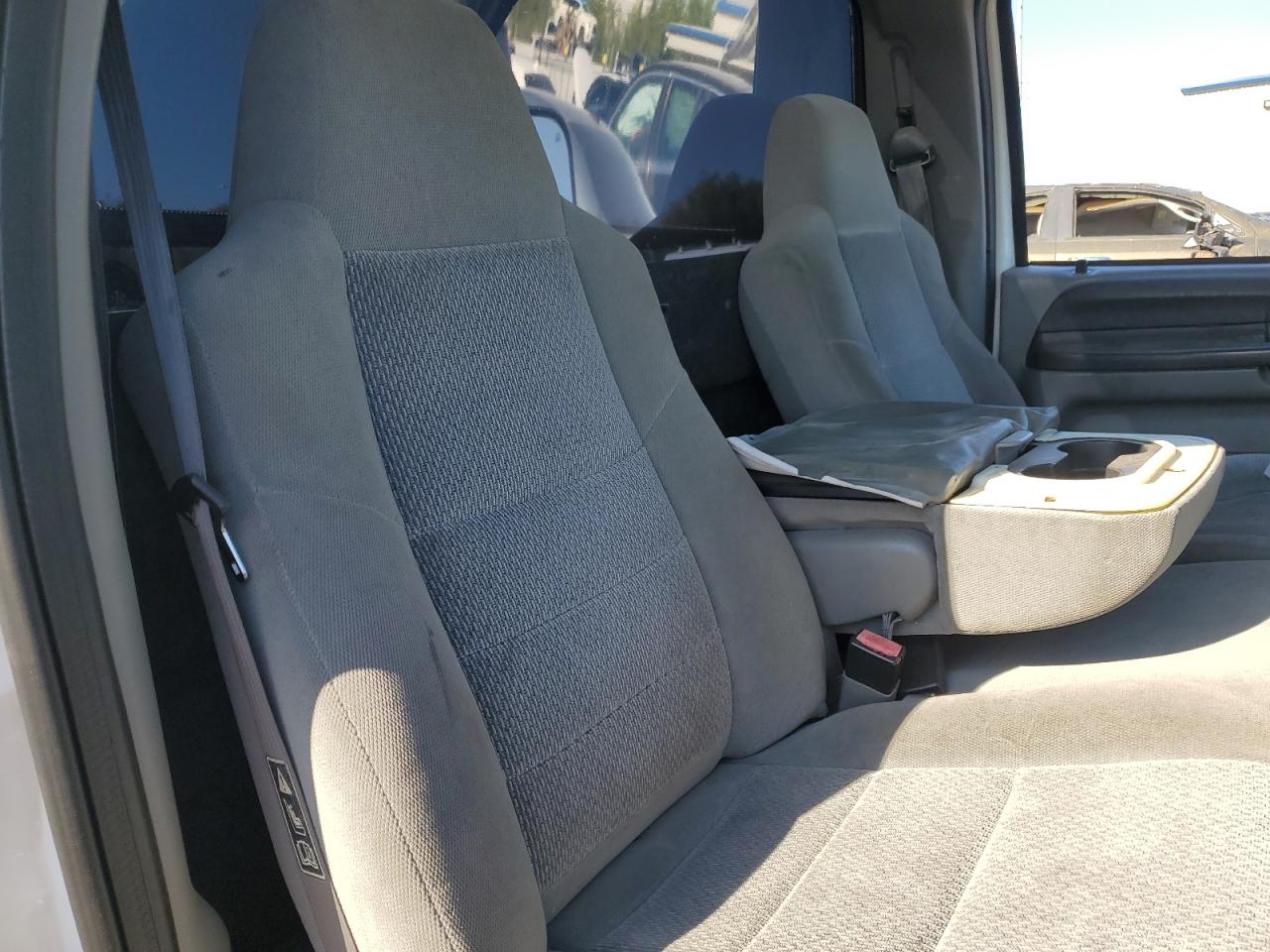 2004 FORD F250 SUPER DUTY photo 28