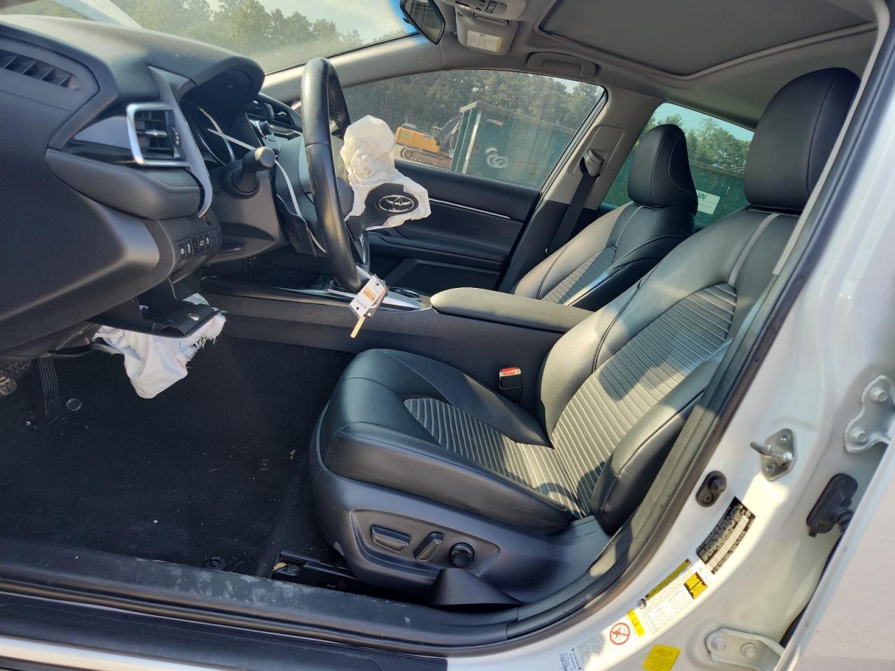 2018 TOYOTA CAMRY SE photo 7