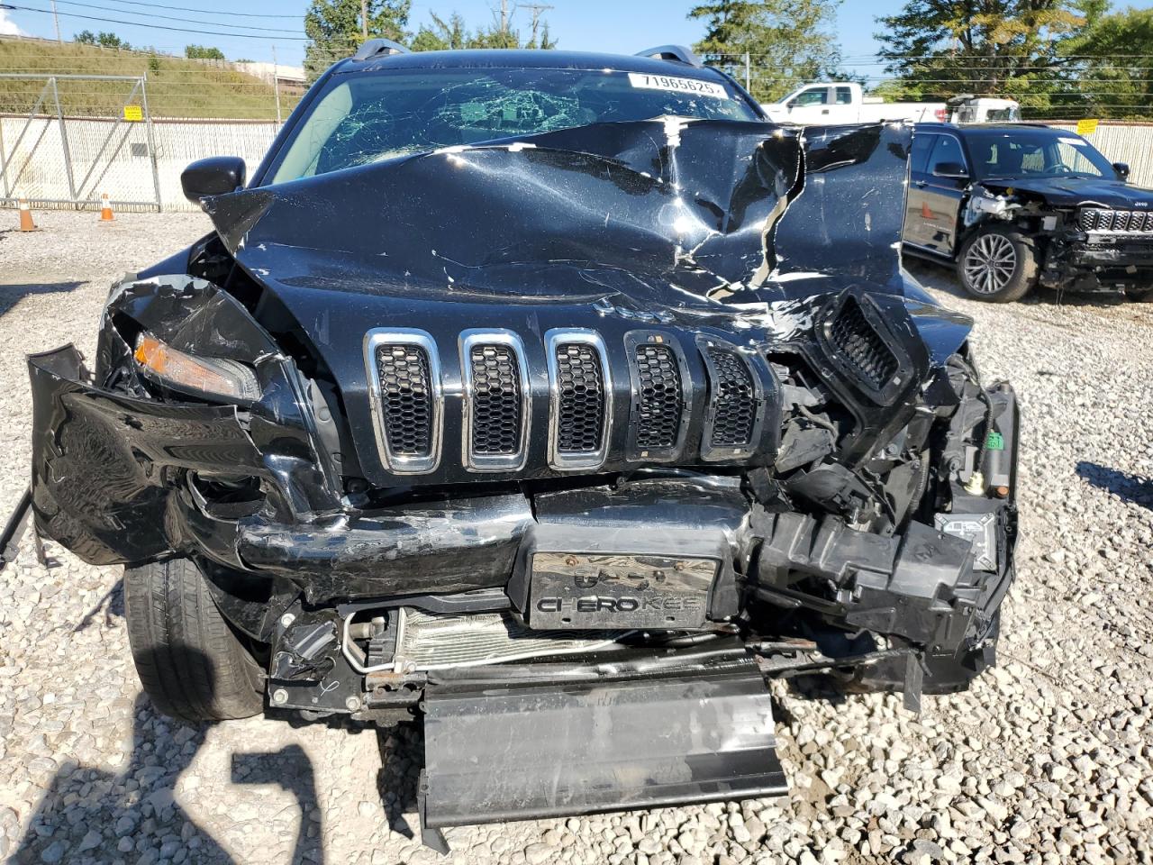 2018 JEEP CHEROKEE photo 5
