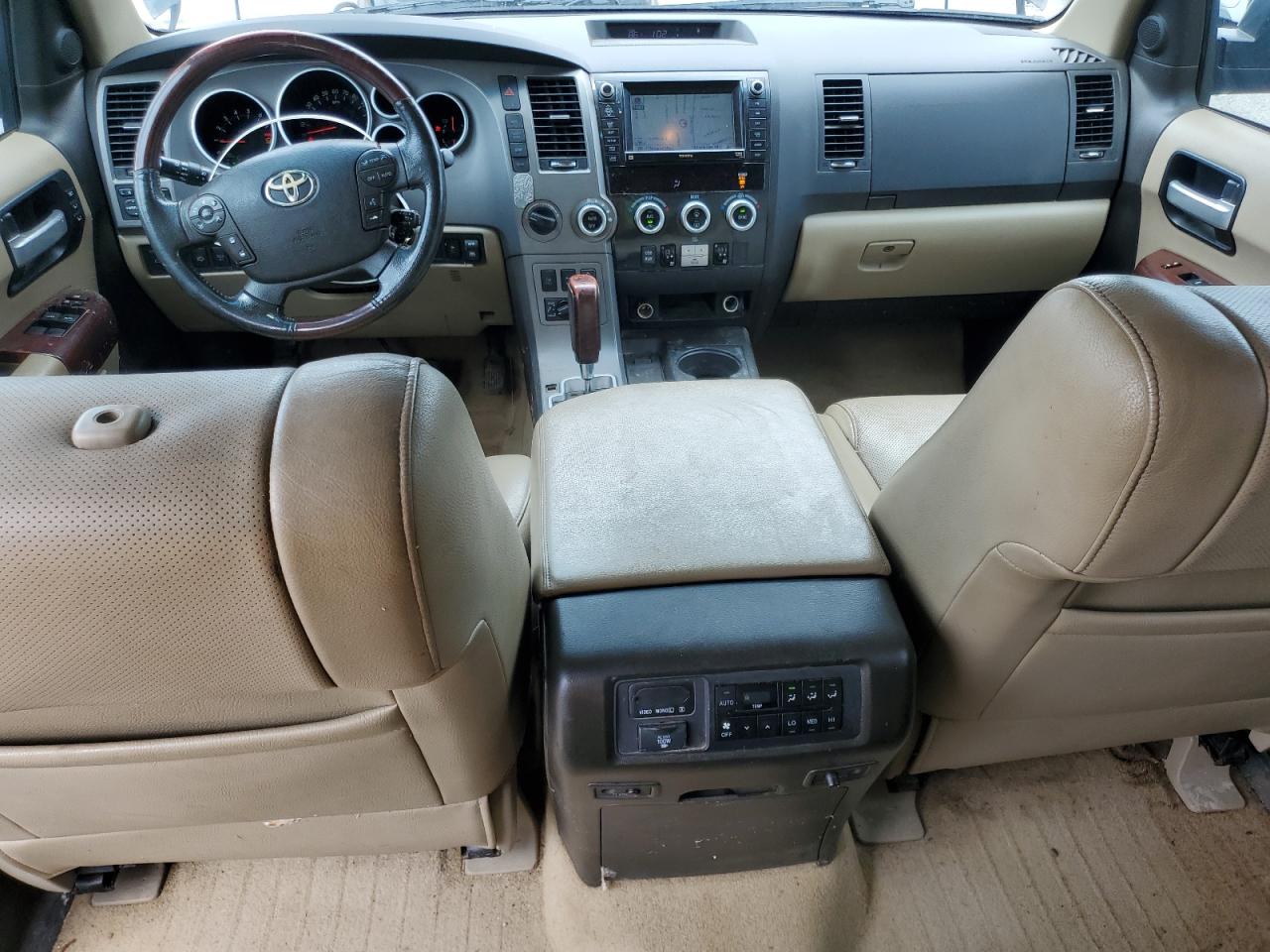2011 TOYOTA SEQUOIA PLATINUM photo 15