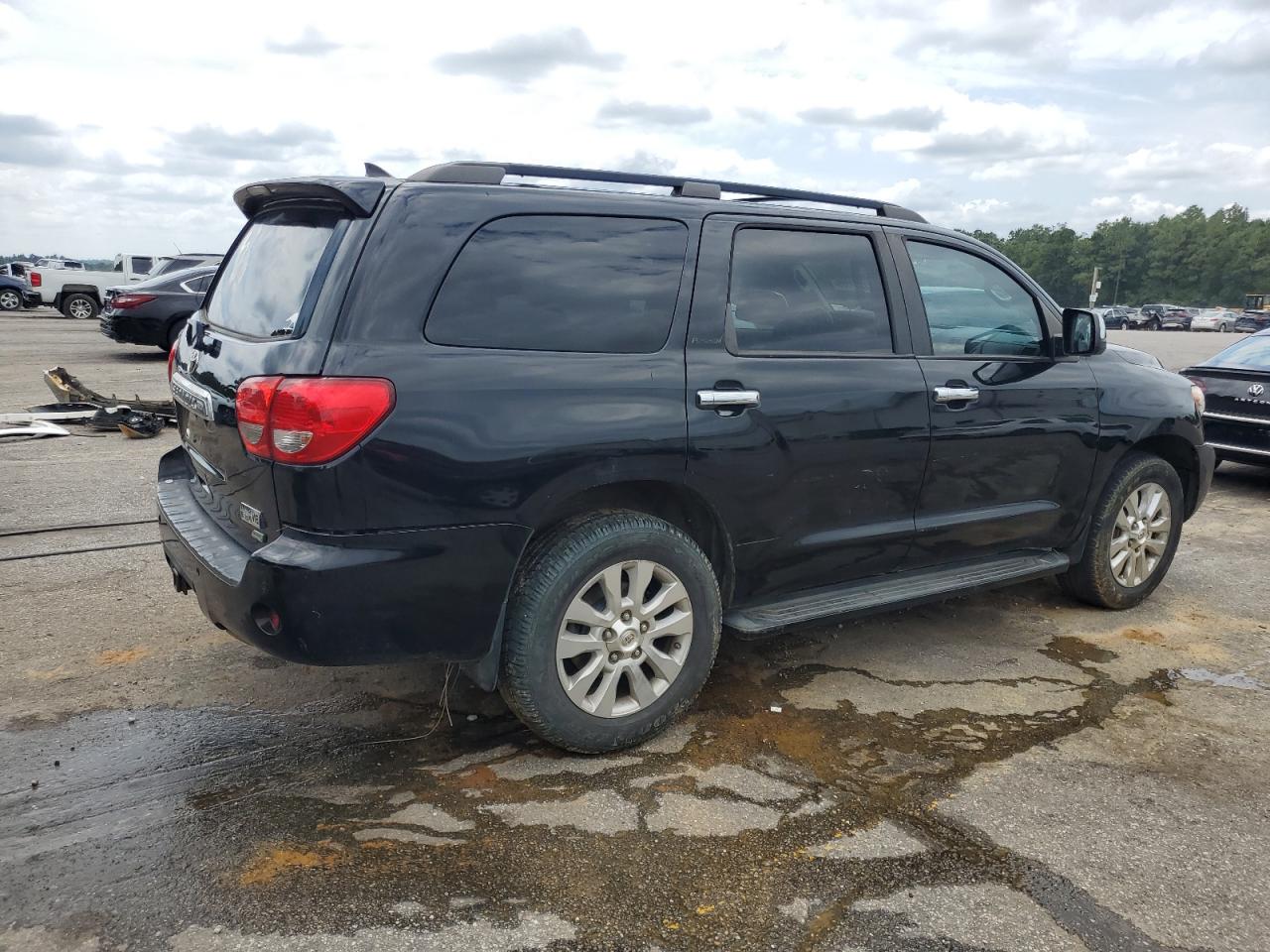 2011 TOYOTA SEQUOIA PLATINUM photo 5