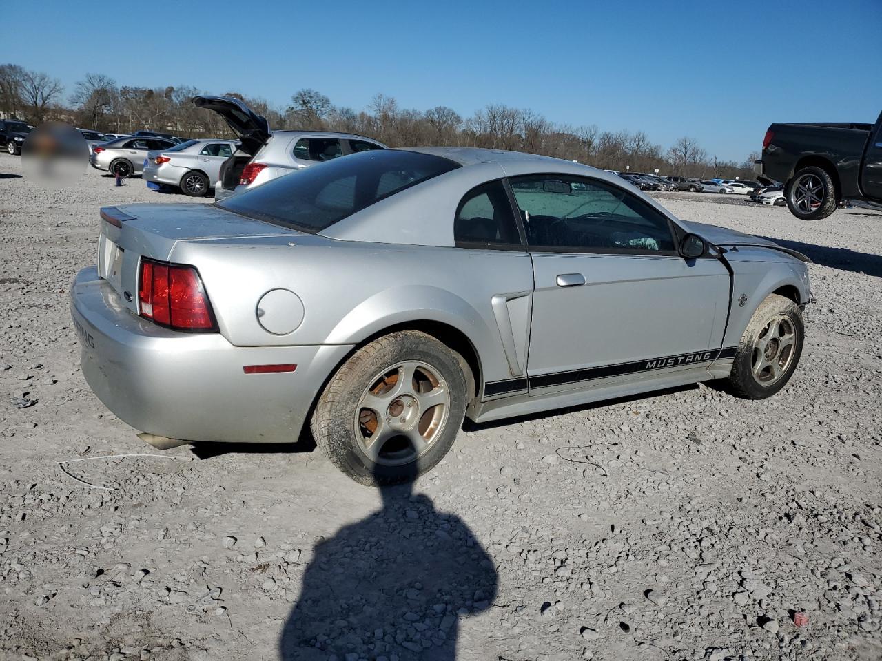 2004 FORD MUSTANG photo 5