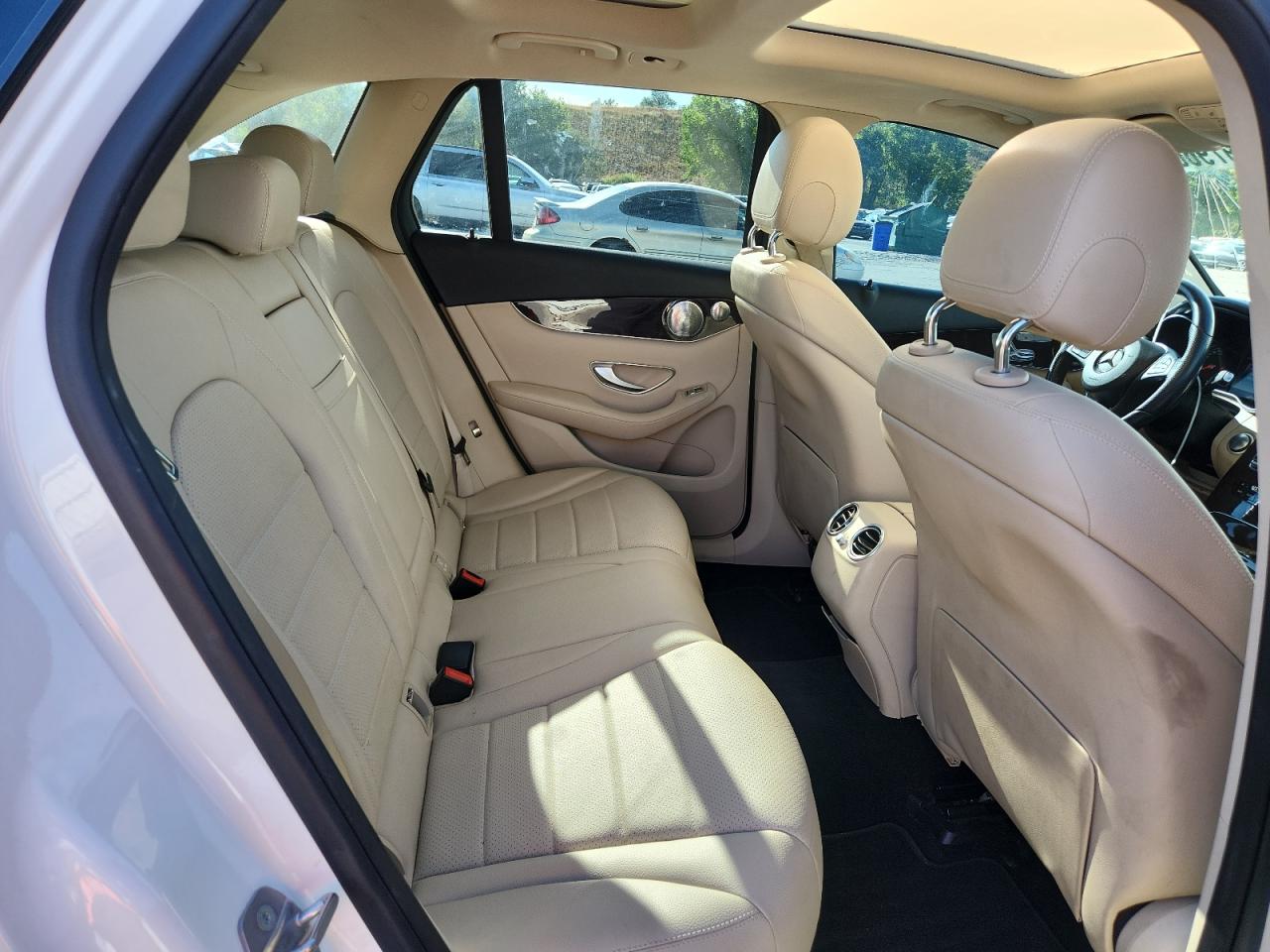 2017 MERCEDES-BENZ GLC 300 4MATIC photo 11