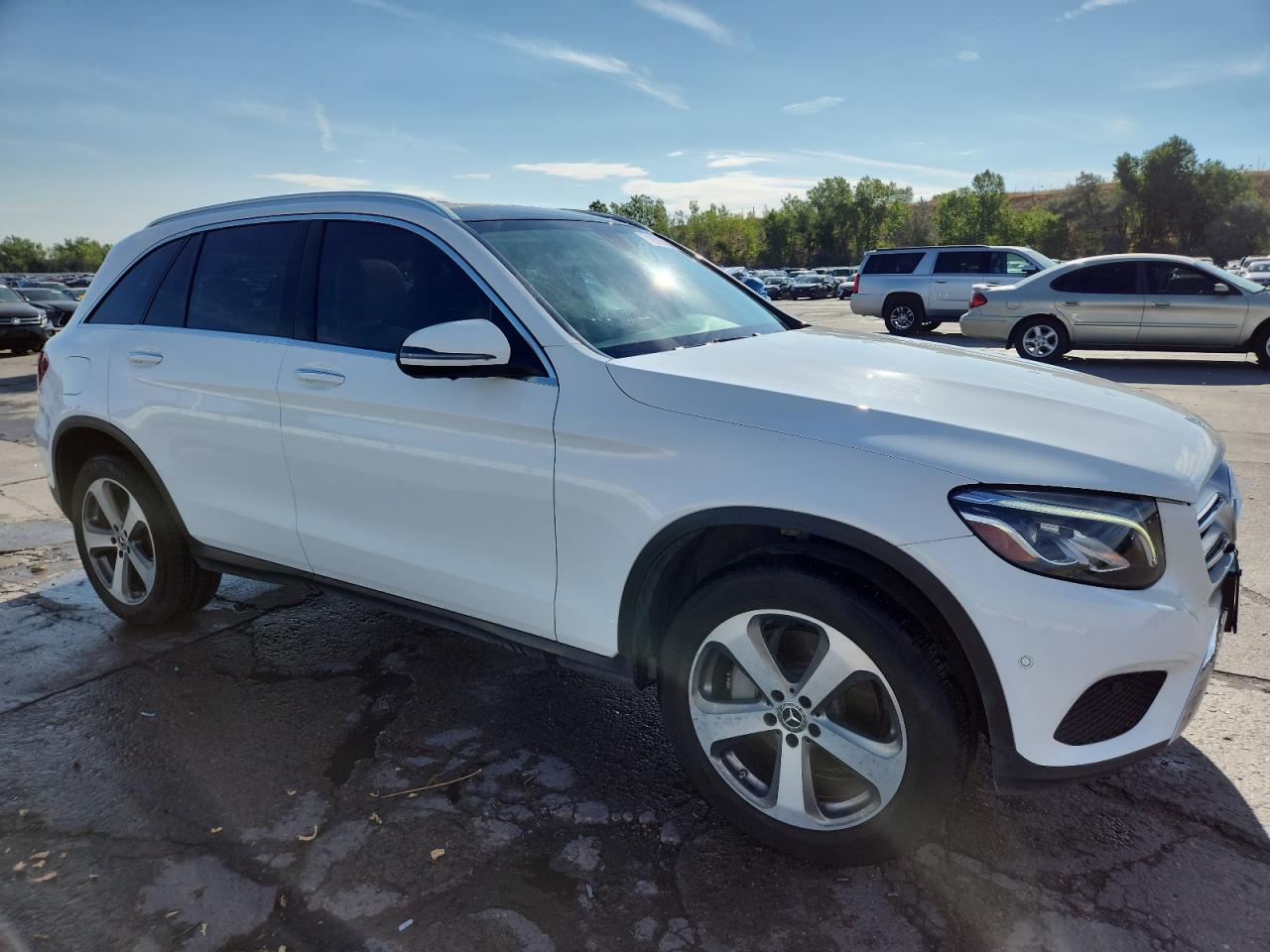 2017 MERCEDES-BENZ GLC 300 4MATIC photo 4