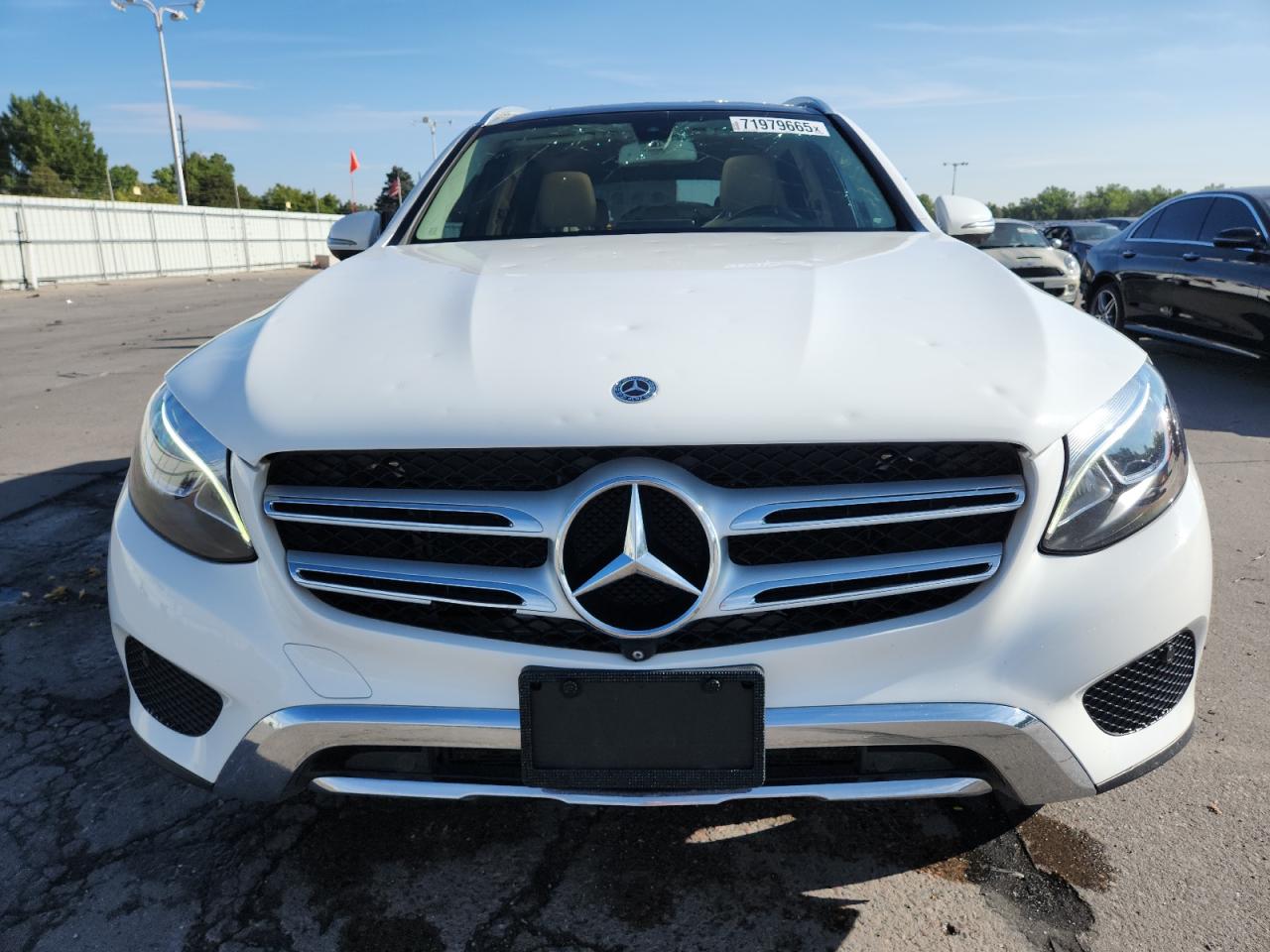 2017 MERCEDES-BENZ GLC 300 4MATIC photo 5