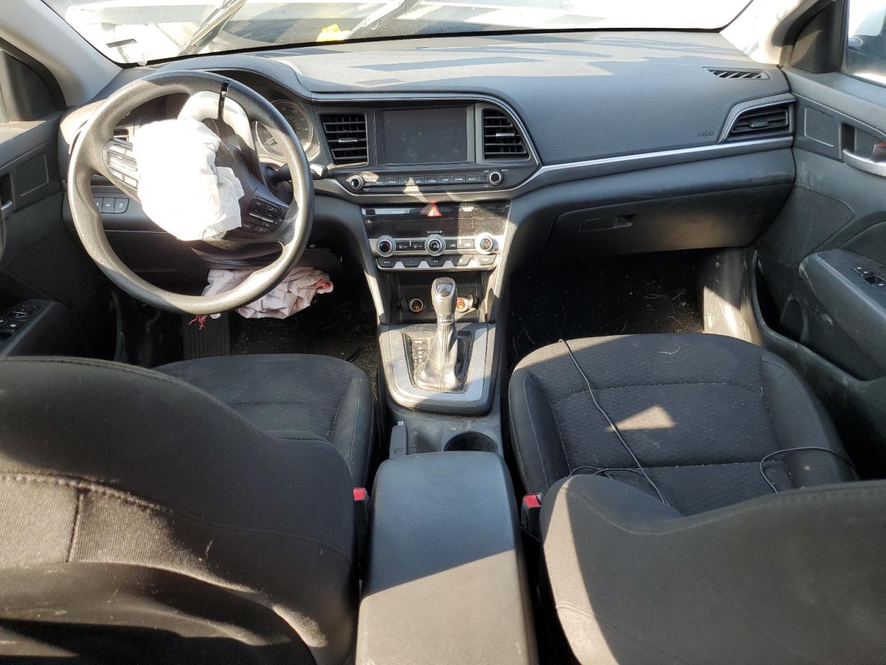 2020 HYUNDAI ELANTRA SEL photo 22