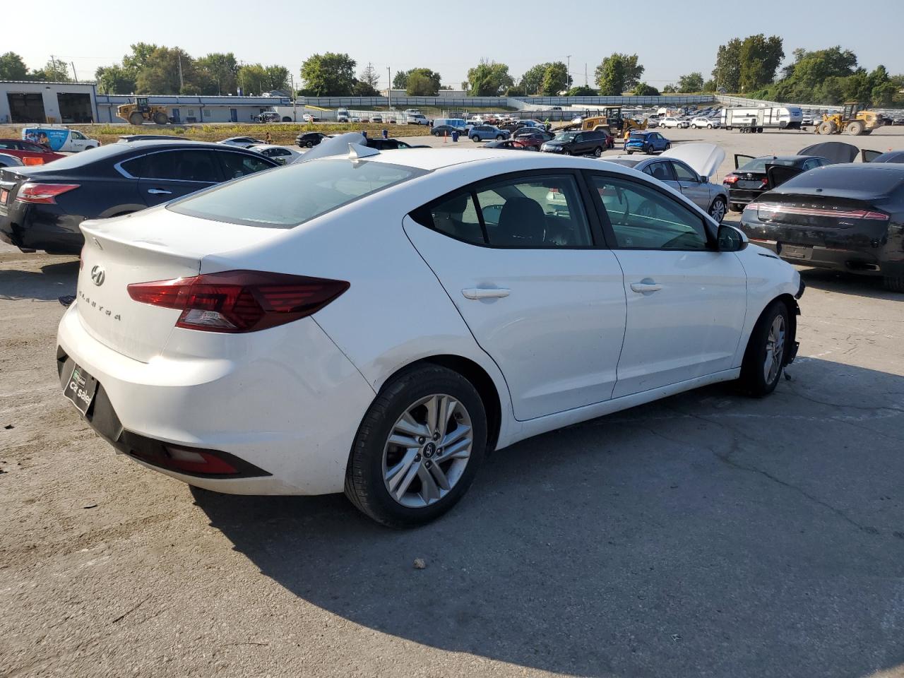 2020 HYUNDAI ELANTRA SEL photo 7