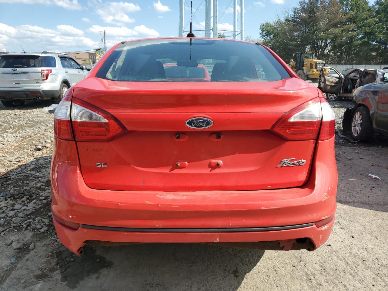 2015 FORD FIESTA SE photo 6