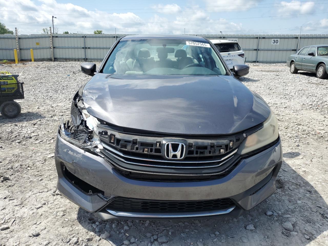 2016 HONDA ACCORD LX photo 5