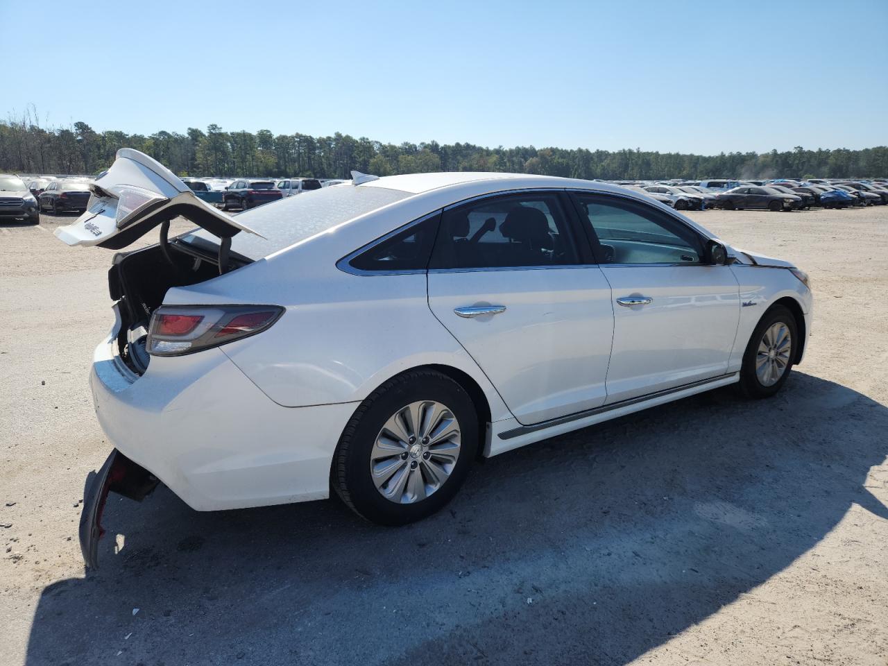 2017 HYUNDAI SONATA HYBRID photo 3
