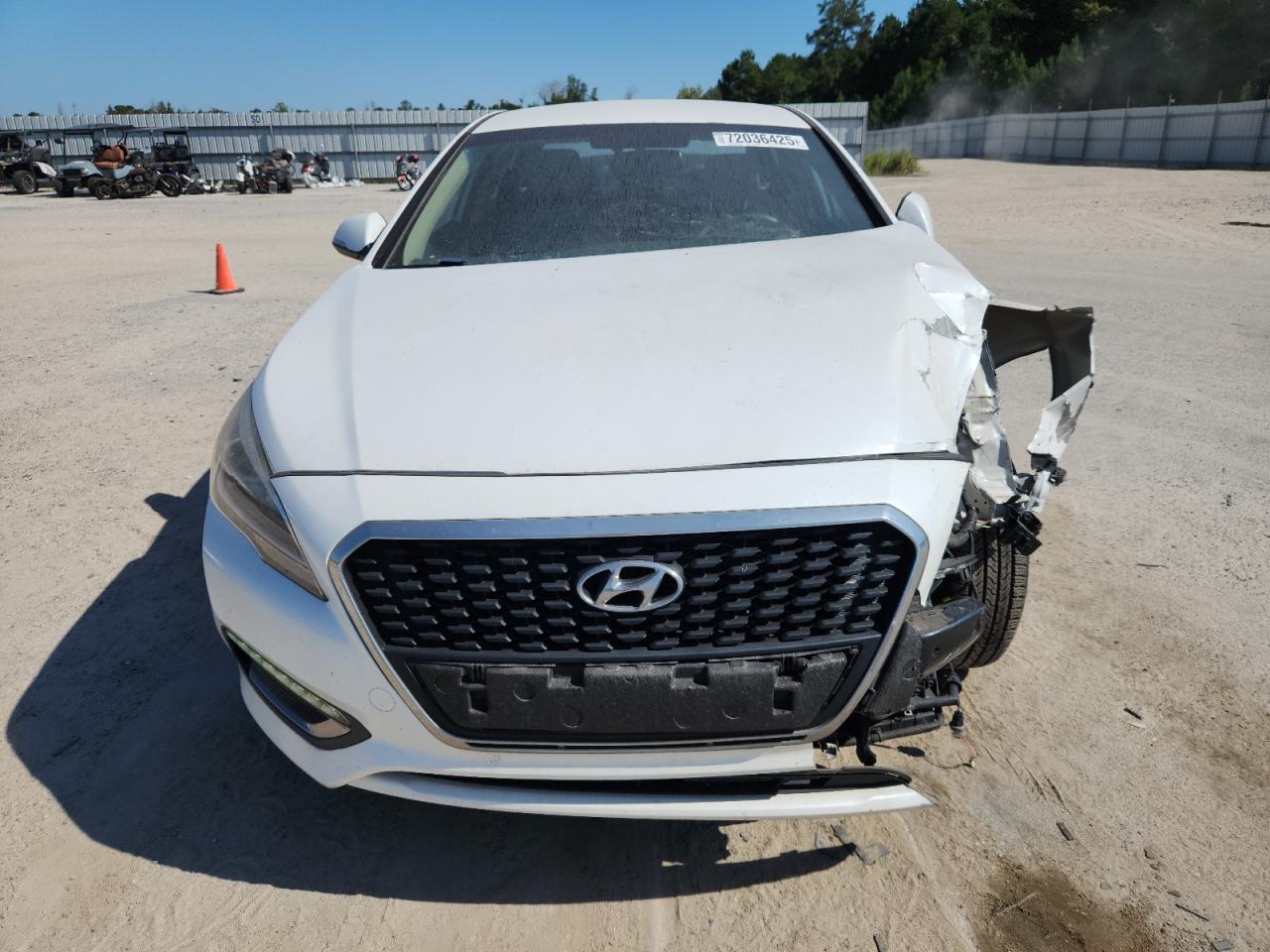 2017 HYUNDAI SONATA HYBRID photo 5