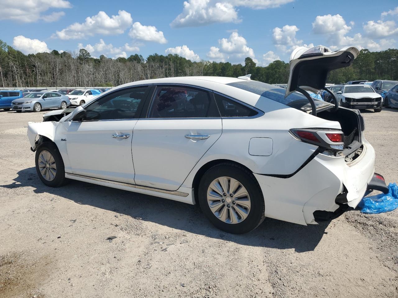 2017 HYUNDAI SONATA HYBRID photo 2