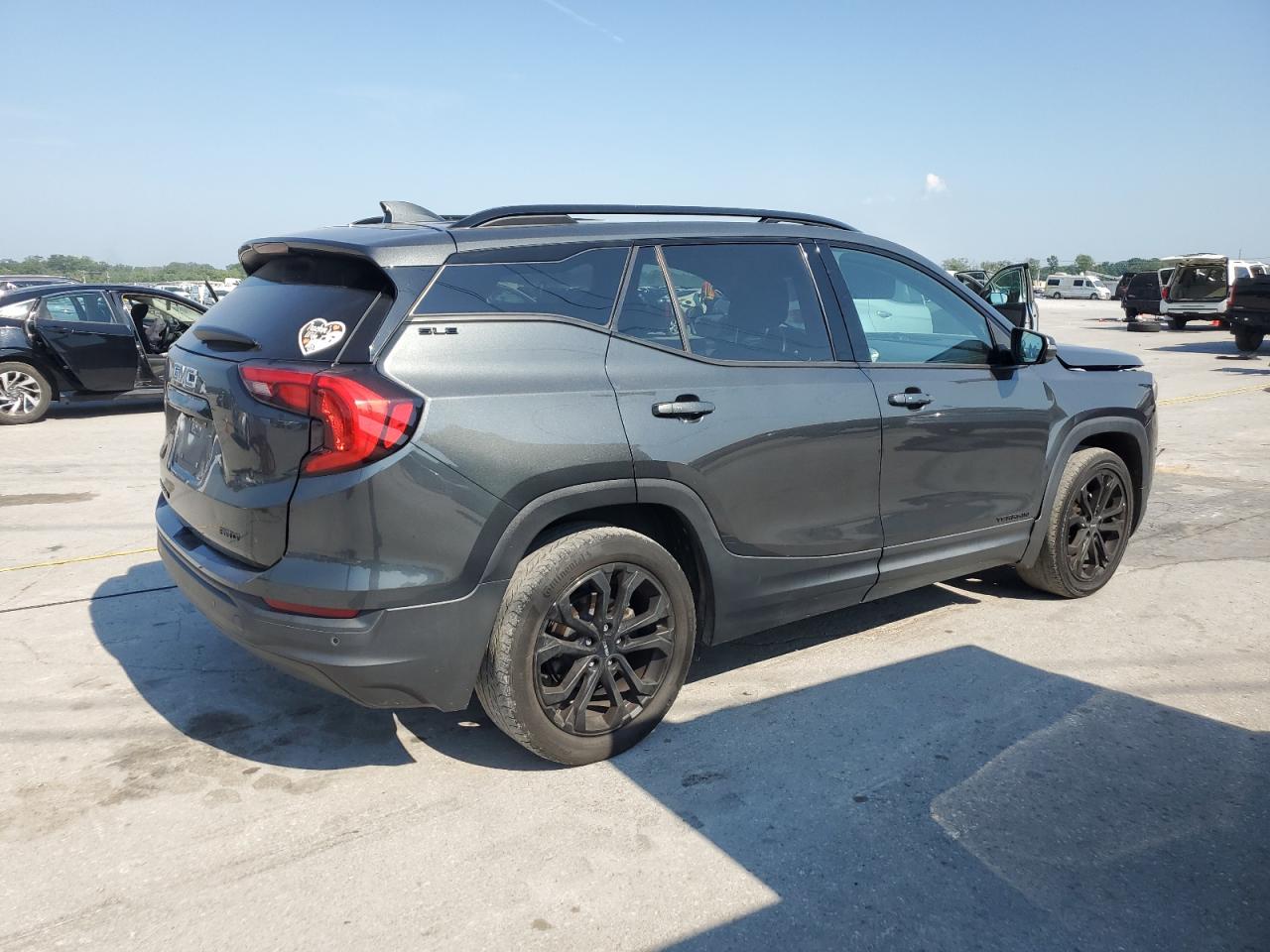 2019 GMC TERRAIN SLE photo 5