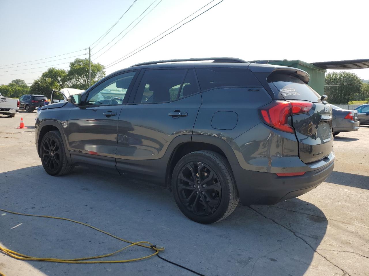 2019 GMC TERRAIN SLE photo 3